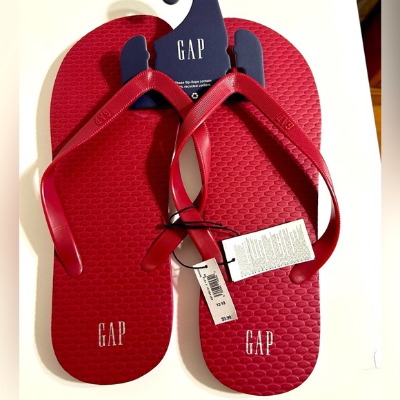 2 pairs men’s Gap flip flops - Picture 2 of 6